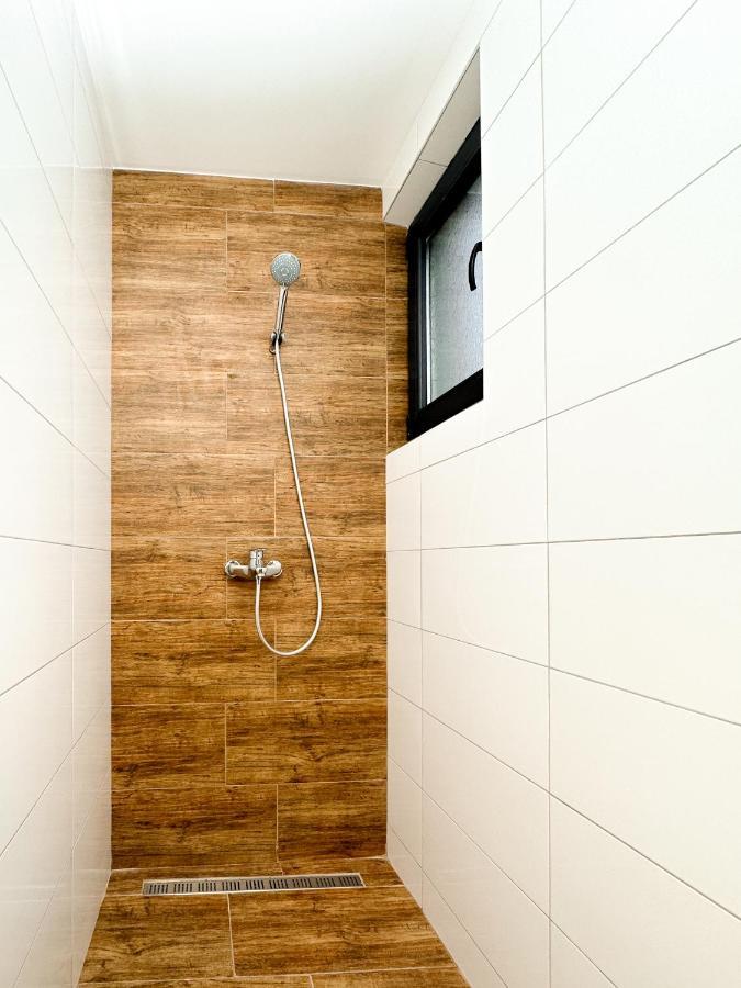 Kiko Apartmani Lux ซเรนยานิน ภายนอก รูปภาพ