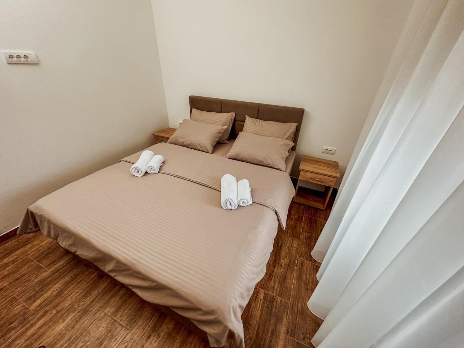 Kiko Apartmani Lux ซเรนยานิน ภายนอก รูปภาพ